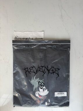 Revenge XXX Tee Black/Red